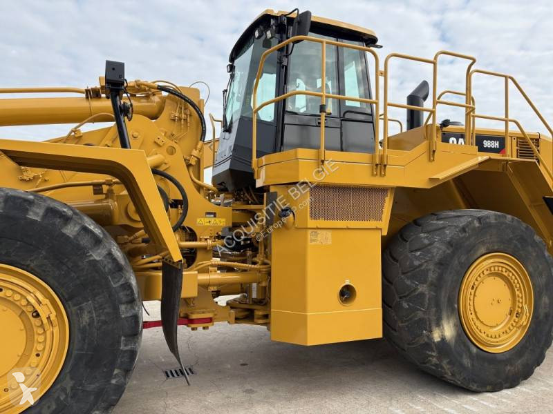 Nakladač Caterpillar 988H