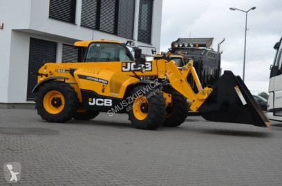 مُحملة صغيرة JCB