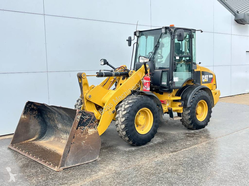 Nakladač Caterpillar M - Bucket + Forks /...