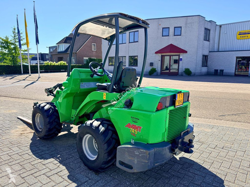 Nakladač Avant tecno TDL Shovel