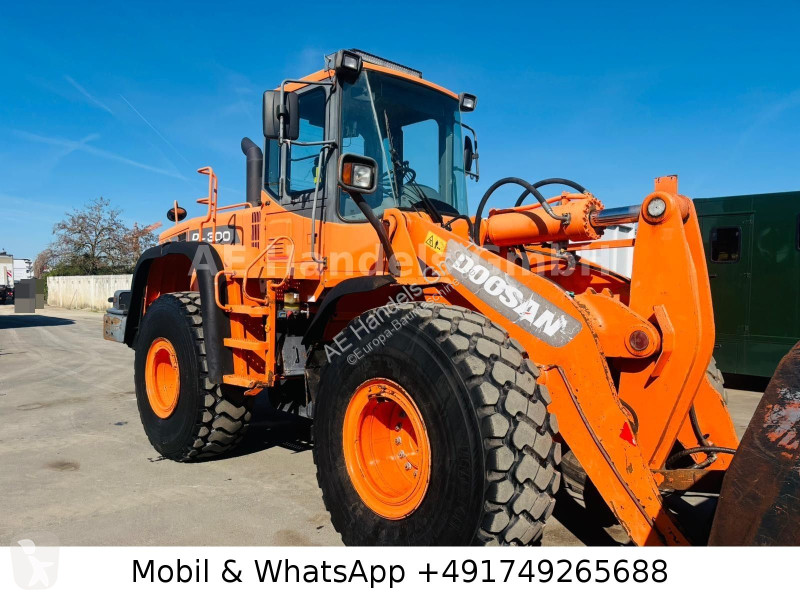 Фронтальный погрузчик Doosan...