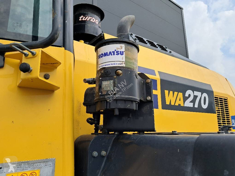Nakladač Komatsu WA270-8 High Lift