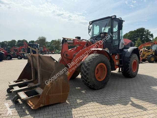 Pala cargadora Hitachi