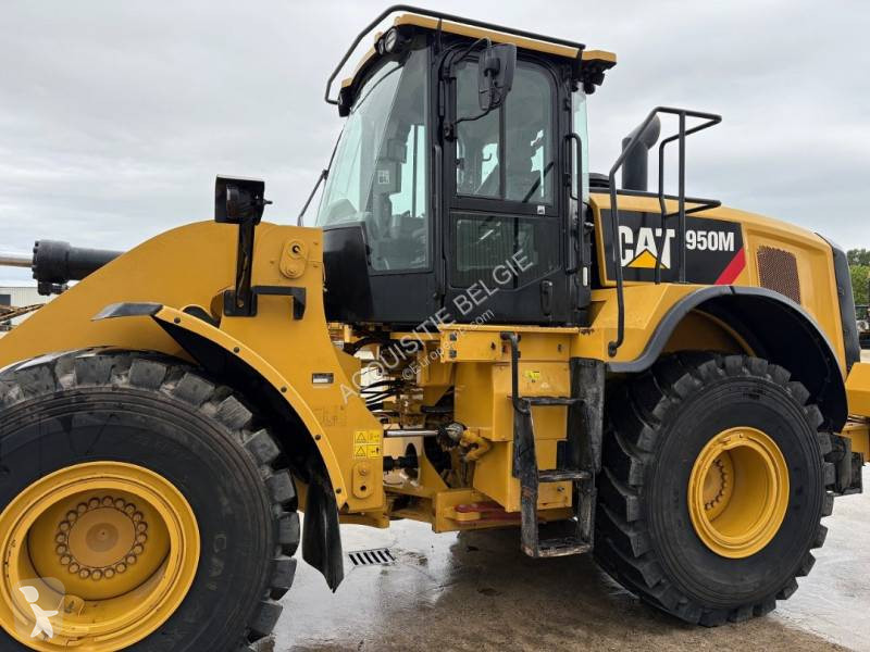 Nakladač Caterpillar 950M