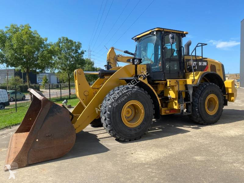 Nakladač Caterpillar 962M