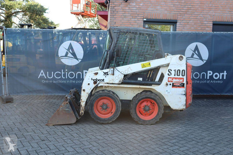 Фронтальный погрузчик Bobcat