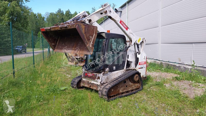 Pá carregadora Bobcat T590