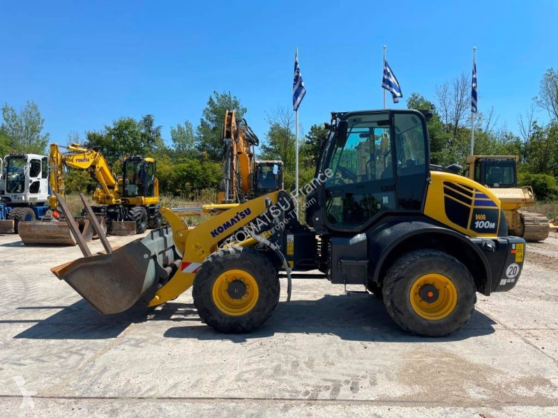 Chargeuse Komatsu WA100M-8E0