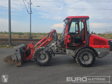 Chargeuse sur pneus JCB