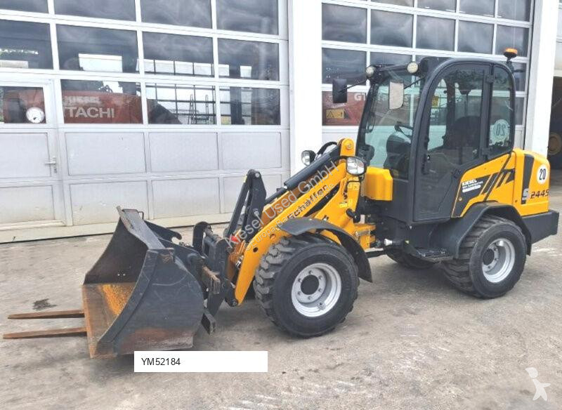 Schäffer 2445S loader