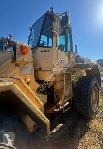 Навантажувач Caterpillar