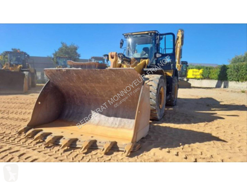 Pá carregadora Caterpillar 972M XE