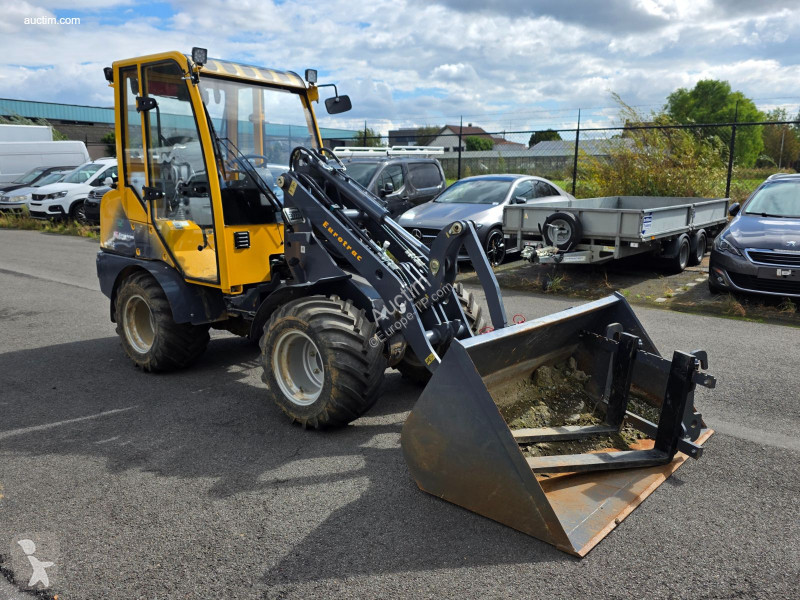 Pala cargadora Eurotrac w12