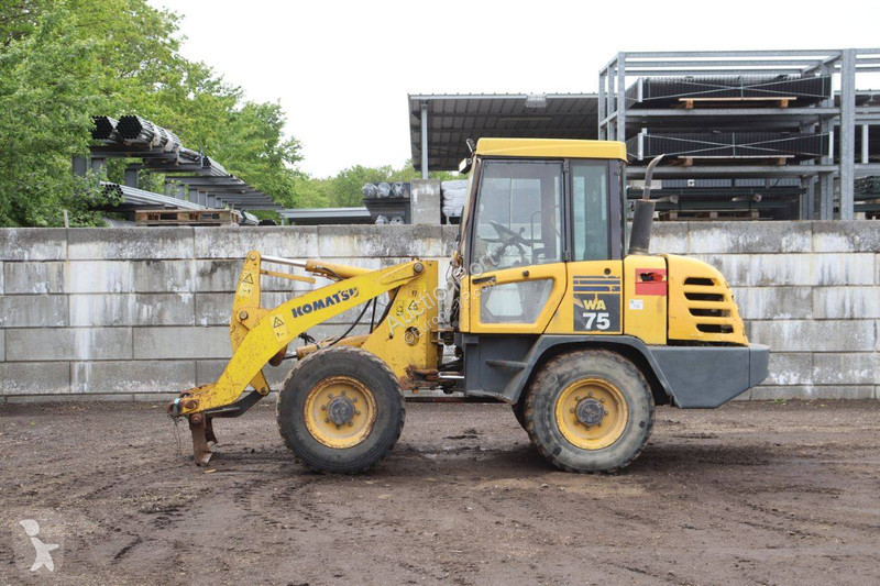 Chargeuse Komatsu 753