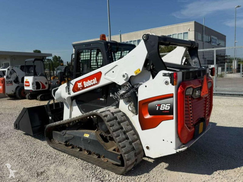 Pá carregadora Bobcat T86