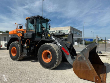 Pala cargadora de ruedas Doosan