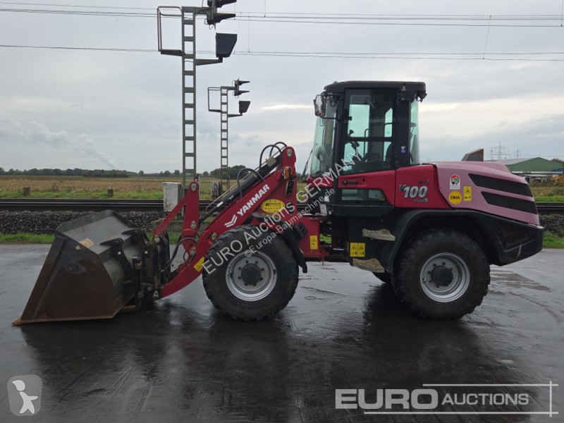 Nakladač Yanmar V100