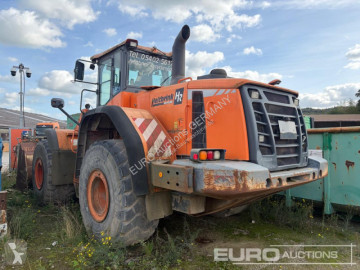 Chargeuse sur pneus Doosan