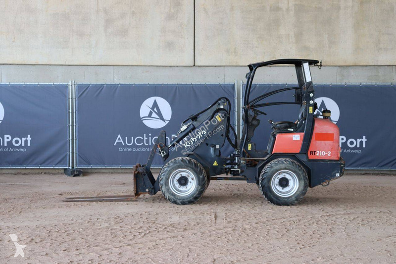 Chargeuse Kubota RT210-2