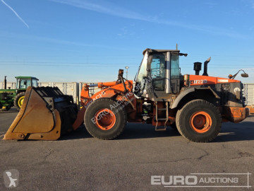 Chargeuse sur pneus Hitachi