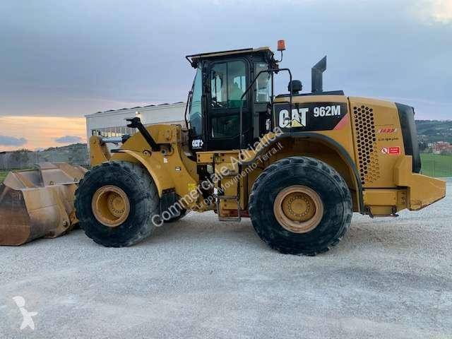 Chargeuse Caterpillar 962M