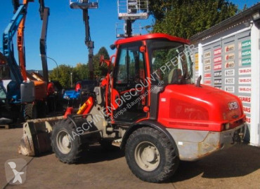 Chargeuse sur pneus JCB