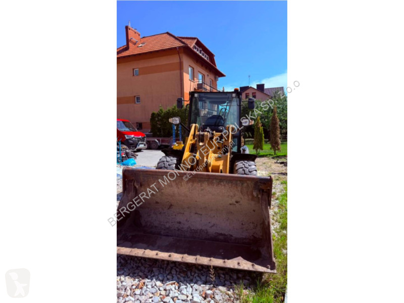 مُحمّلة Caterpillar 906M