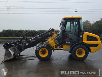 Chargeuse sur pneus JCB