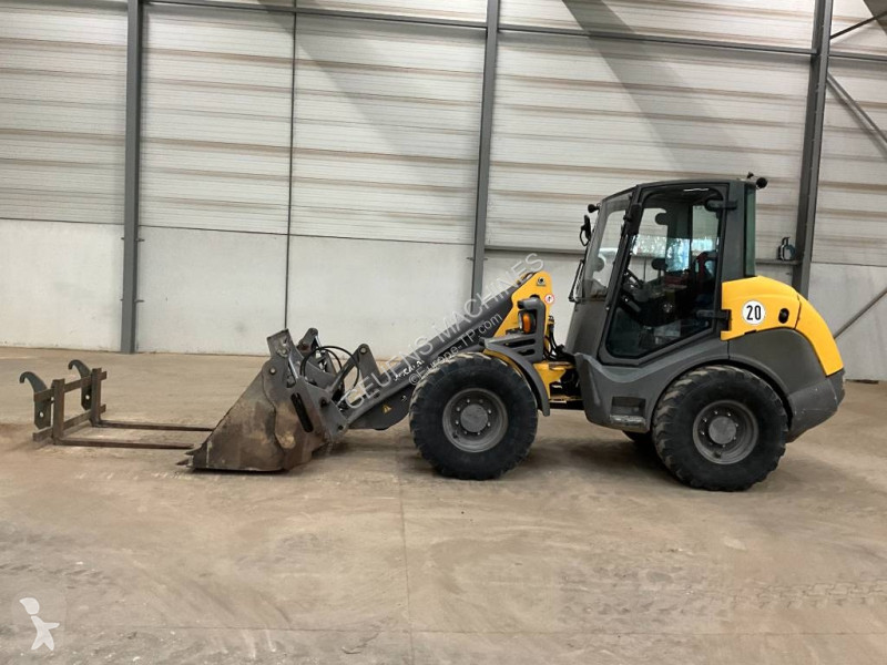 Chargeuse Mecalac AX 850