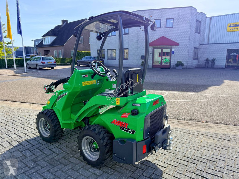 Chargeuse Avant tecno 423 TDL Shovel