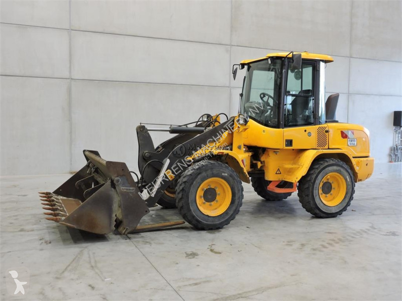 Chargeuse Volvo G + FORK