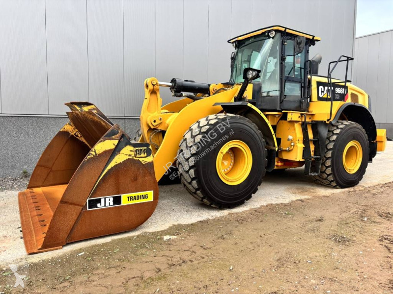 Товарач Caterpillar XE