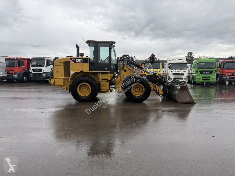 Товарач Caterpillar