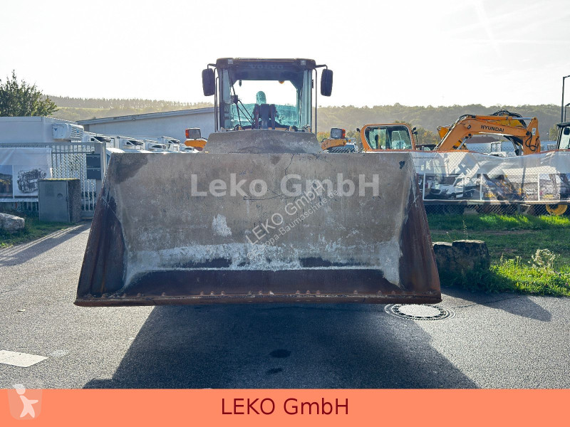 مُحمّلة Volvo 120F 3 Kreise, Schnellwechsler