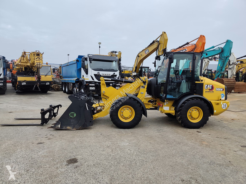 Shovel Caterpillar M .