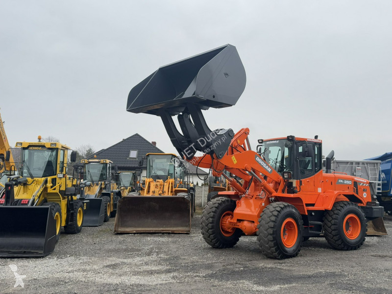 Shovel Doosan 14,5Ton Łyżka Wysokiego Wysypu !!!