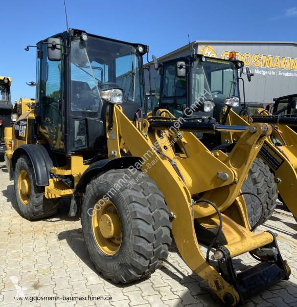 Shovel Caterpillar 907M