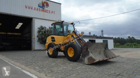 Chargeuse sur pneus Volvo