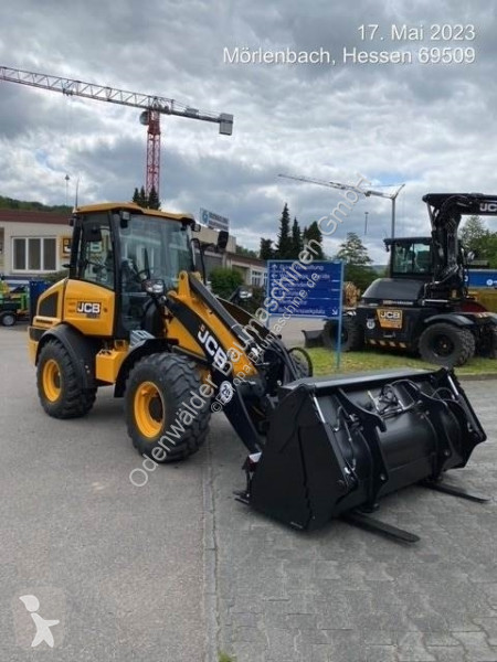 Shovel JCB 409