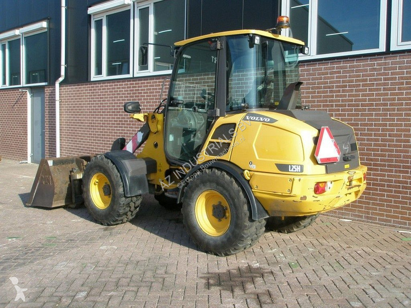 Shovel Volvo L25H