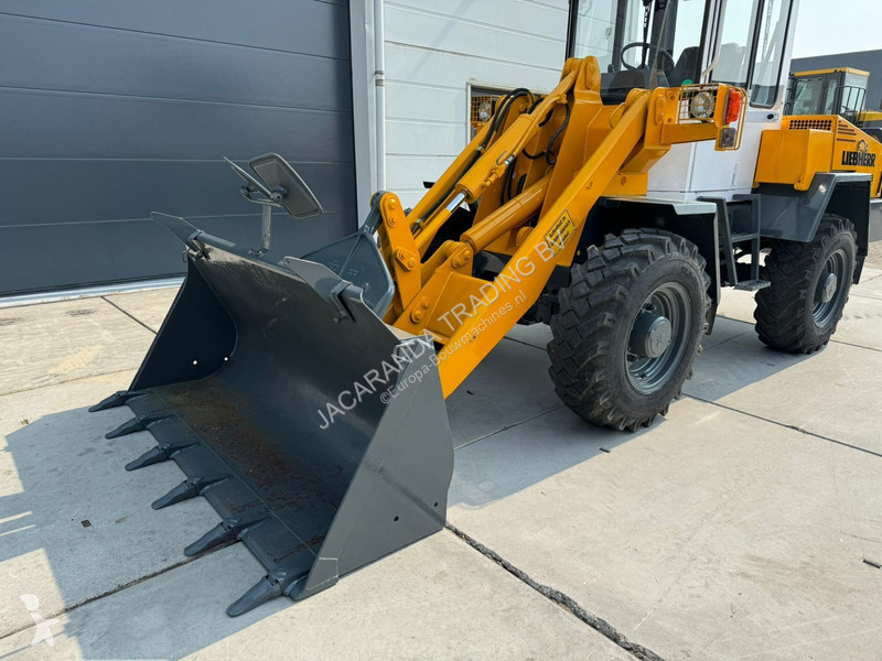 Shovel Liebherr L 508 FUG 4x4 - EX MILITARY -...