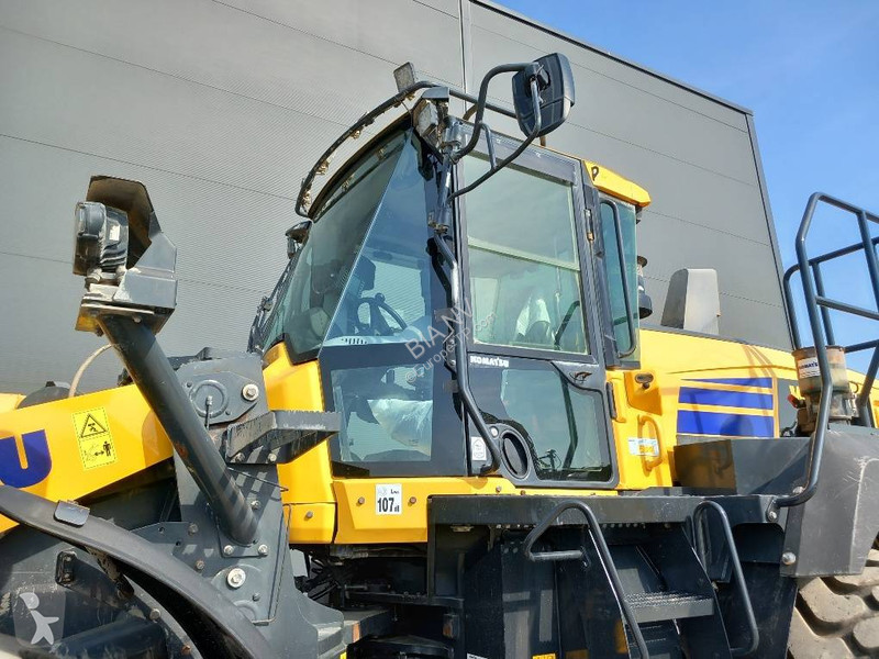 Shovel Komatsu WA475-10