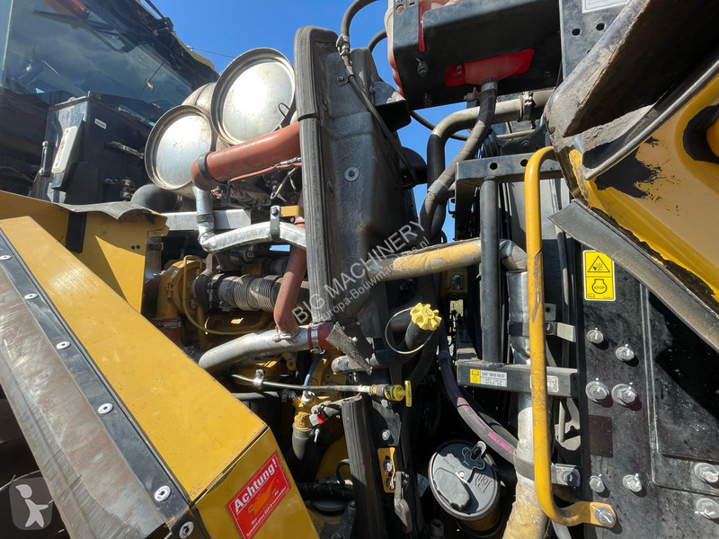 مُحمّلة Caterpillar 972M XE - CE / new tires /...