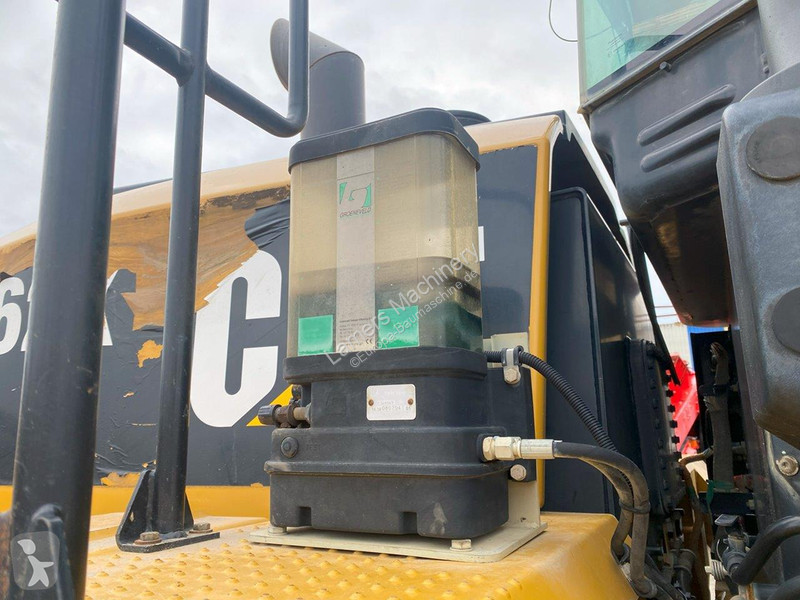 Shovel Caterpillar NVT