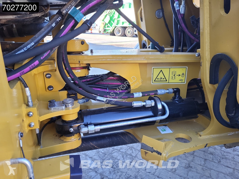 Shovel Caterpillar M EPA