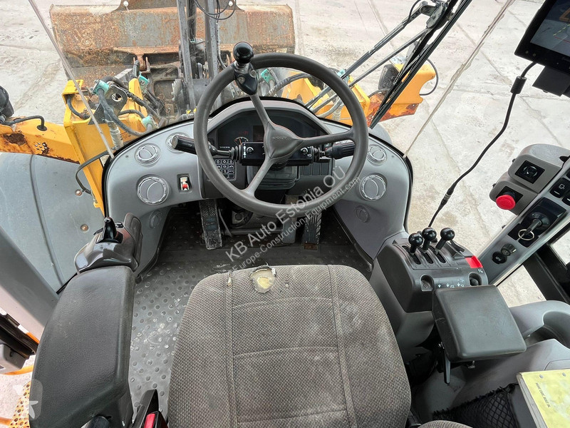 مُحمّلة Volvo L 90 F 4x4 CETRAL LUBRICATIO / AC