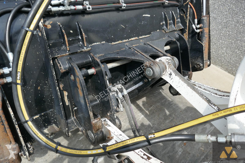 Shovel Caterpillar M
