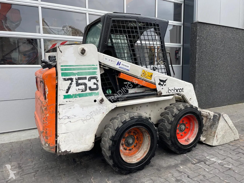 Shovel Bobcat