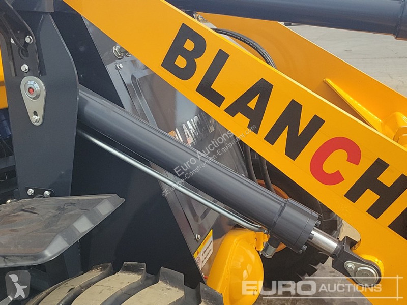 Pá carregadora Blanche TW36