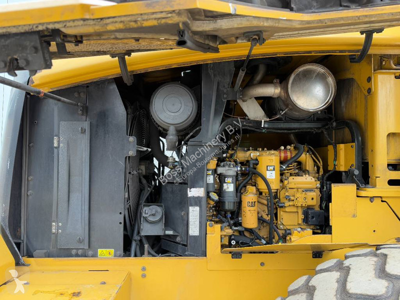 Pala Caterpillar - German German / Backup Camera